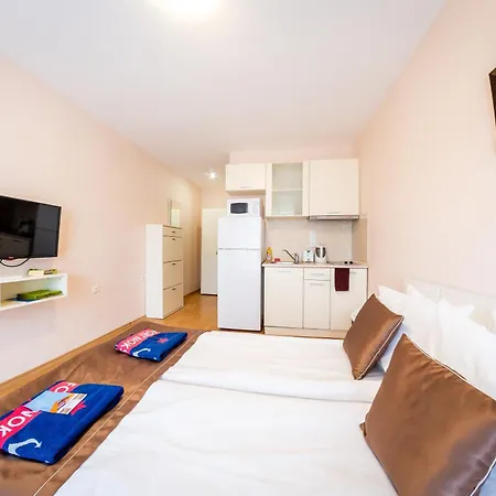 Prestige - Full Board Appartement