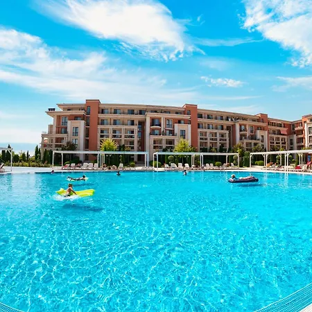 Prestige Fort Beach Apartment *