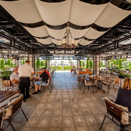 Prestige - Full Board *