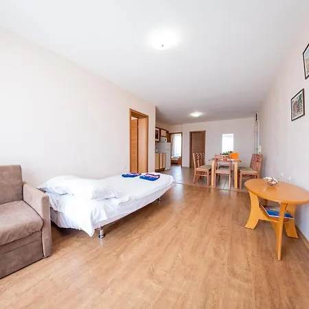 Prestige - Full Board * スヴェティ・ヴラス