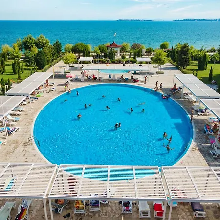 Prestige Fort Beach Apartment Sveti Vlas