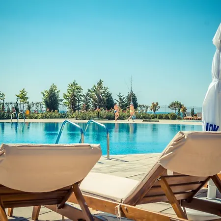 Prestige Fort Beach Apartment Sveti Vlas