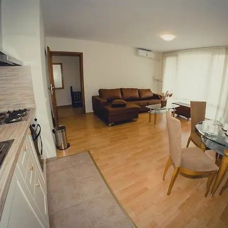 Prestige - Full Board スヴェティ・ヴラス