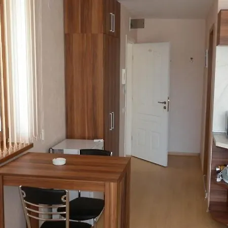 アパート Prestige - Full Board